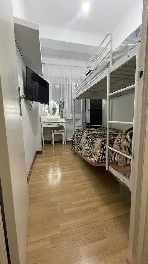 Parque Guell Apartment Barcelona Homestay